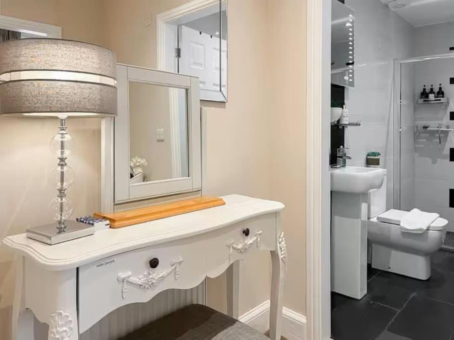 Strathmore Apt Scarborough, Pool, Gym, Parking מראה חיצוני תמונה
