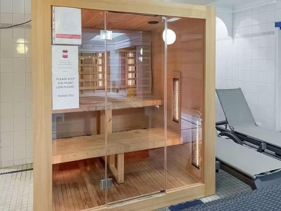 Strathmore Apt Scarborough, Pool, Gym, Parking מראה חיצוני תמונה