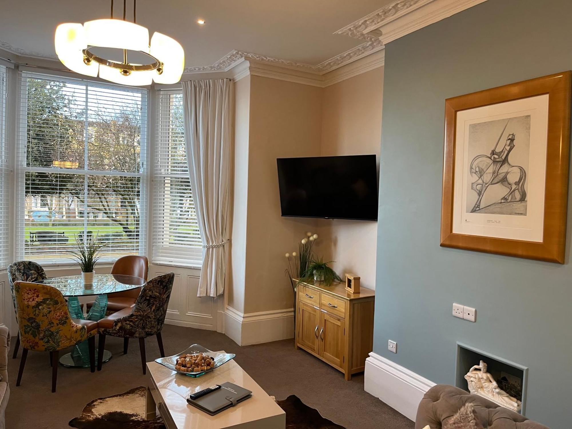 Strathmore Apt Scarborough, Pool, Gym, Parking מראה חיצוני תמונה